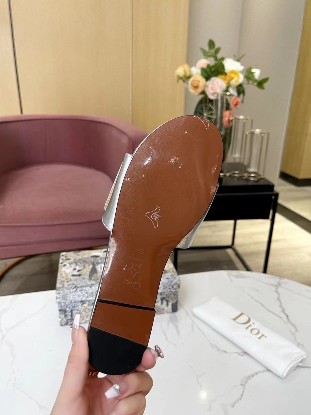 005 21123083 SIZE 35-43