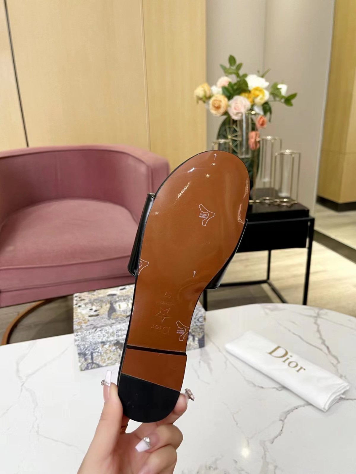 004 21123083 SIZE 35-43