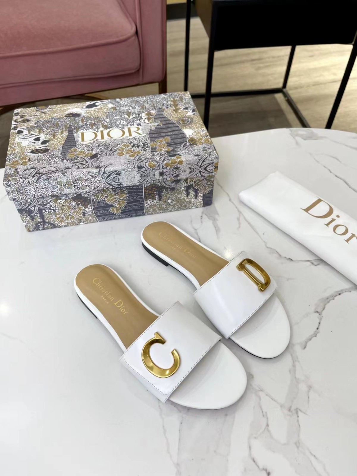 002 21123083 SIZE 35-43