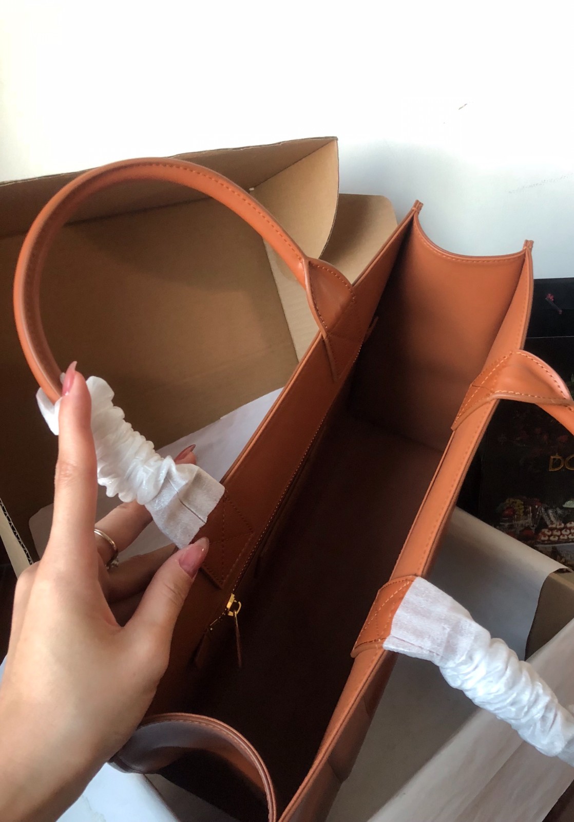 16 52123155 （37×28×11.5cm）