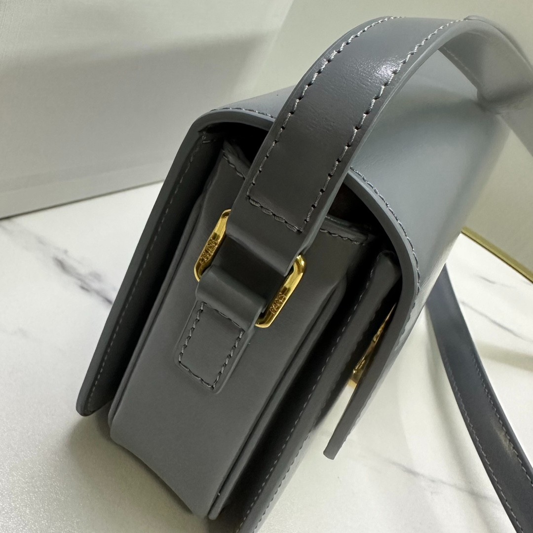 022 85123278 ;95123282 ( size18x14x5cm;size22x16x7cm)