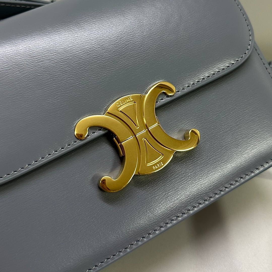 022 85123278 ;95123282 ( size18x14x5cm;size22x16x7cm)