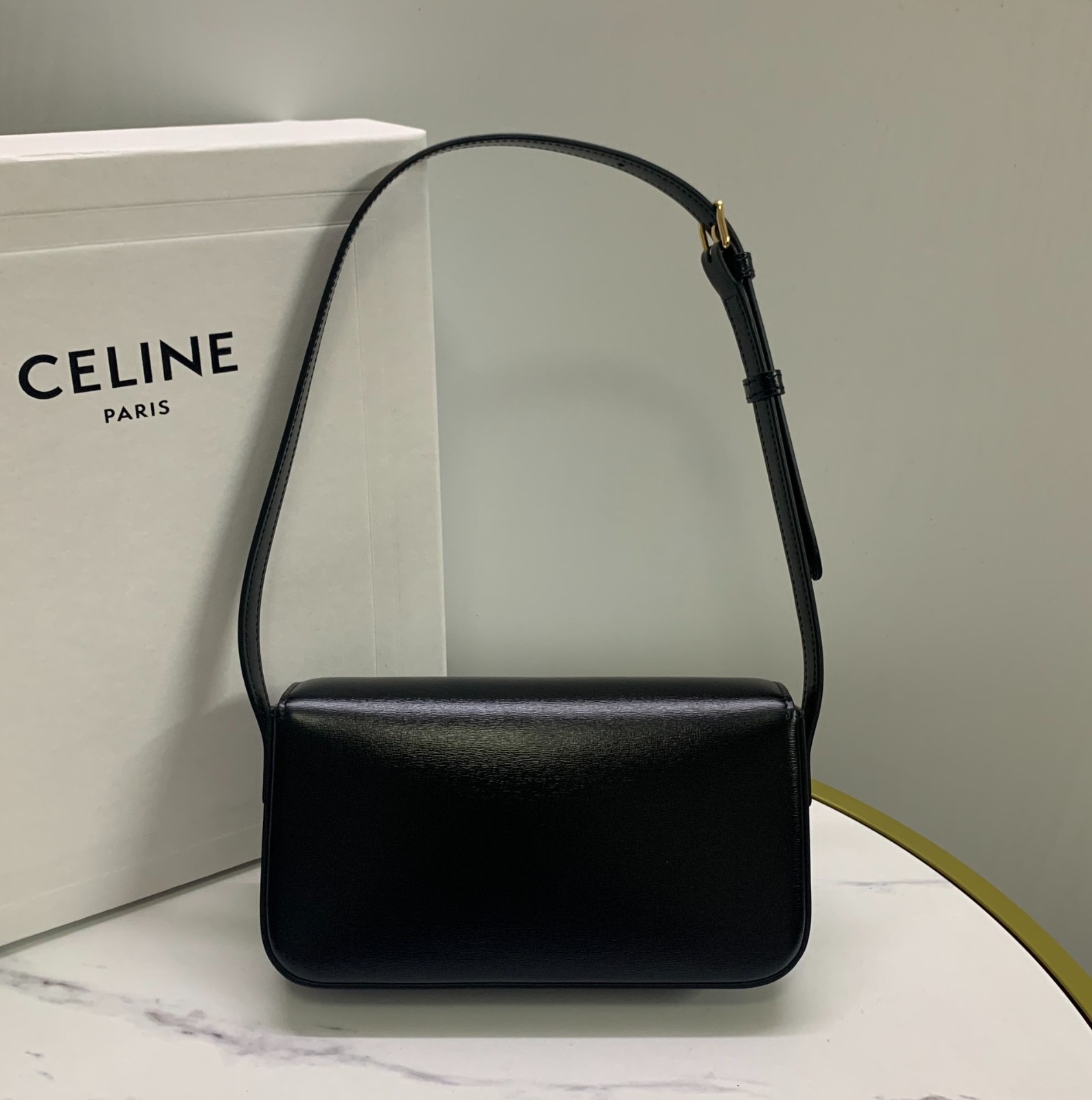 018 65123235 size 20x10x4cm