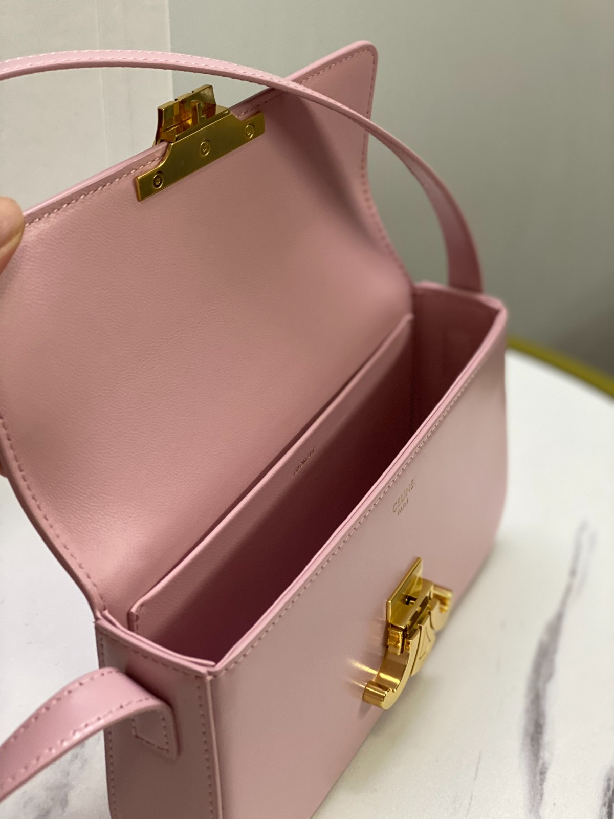 012 65123235 size 20x10x4cm