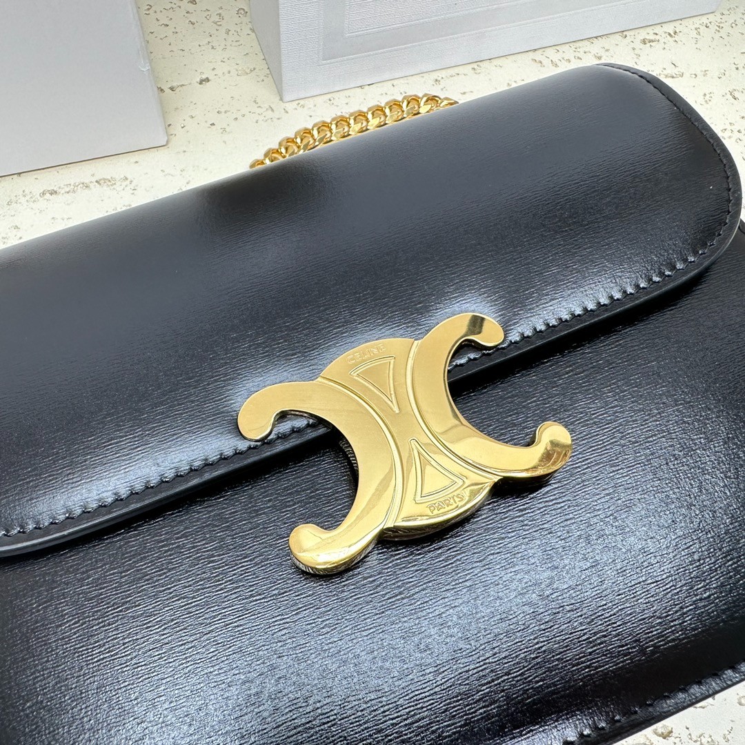 011 83123258 size 20×16×5cm