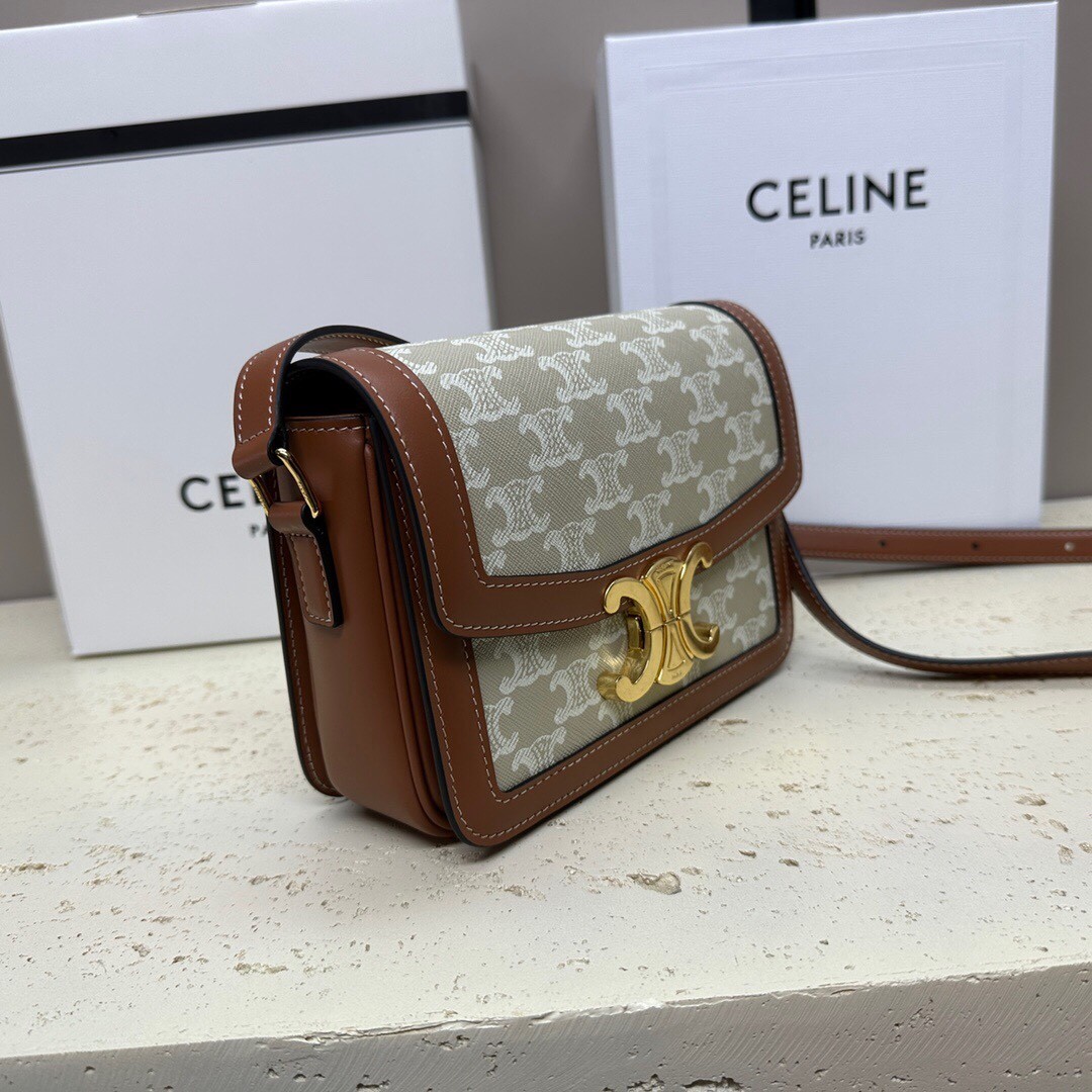 009 85123278 ;95123282 ( size18.5×14×6cm;size22×16.5×7cm)
