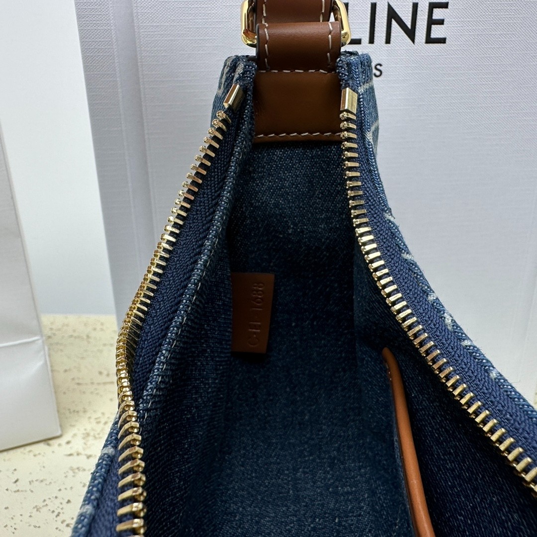 006 58123202 size 25×18×7cm