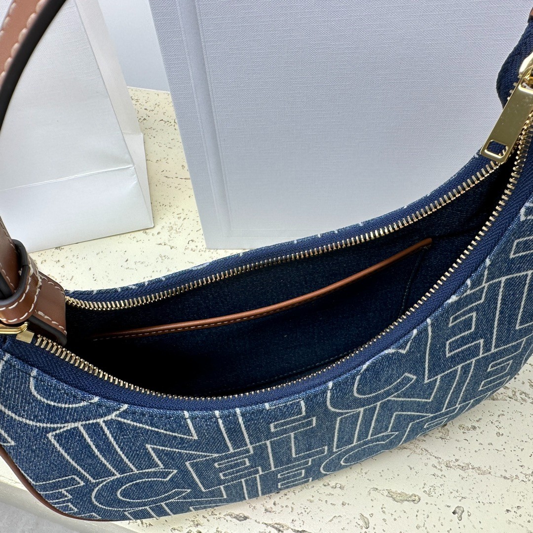 006 58123202 size 25×18×7cm
