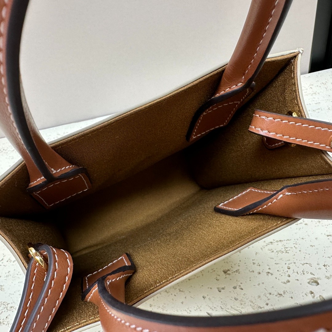 001 58123202 size 20×17×6cm