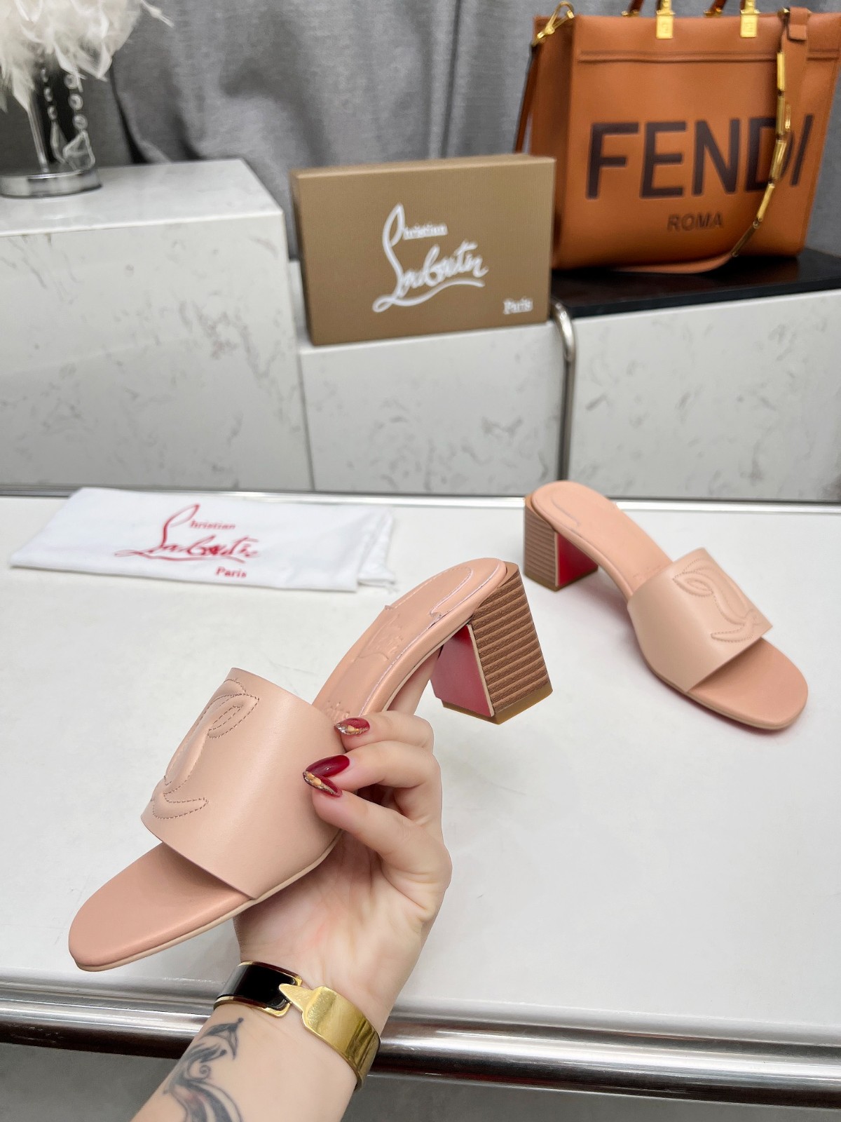011 24123093 SIZE 35-43