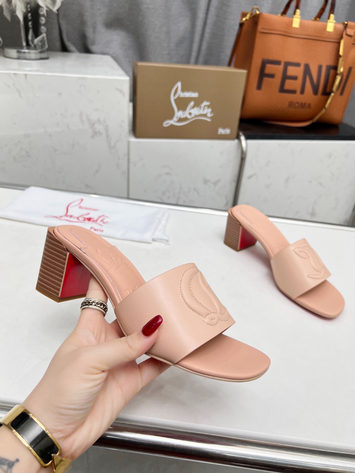 011 24123093 SIZE 35-43