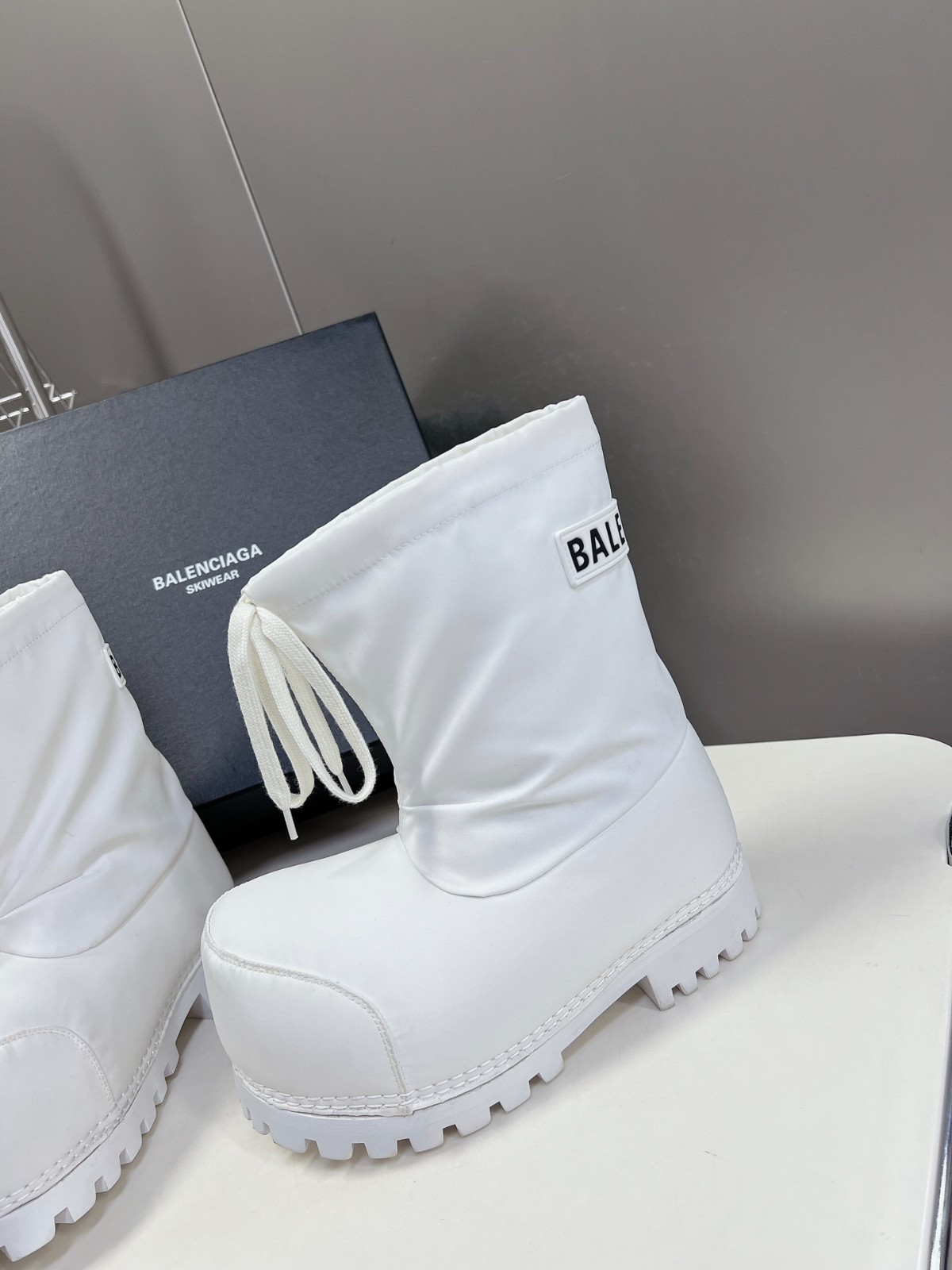016 50123157 SIZE 35-45