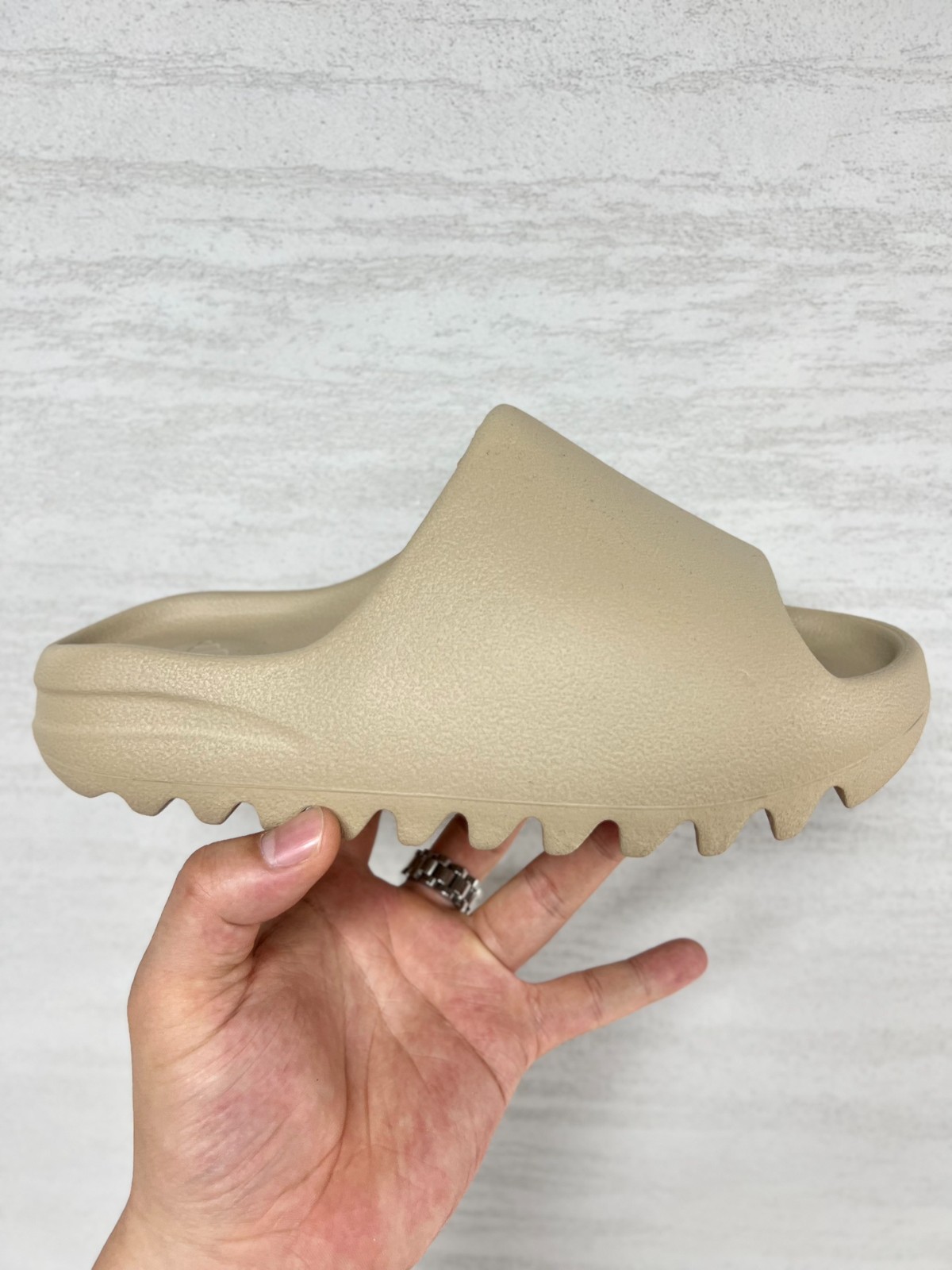 024 12123062 size 37-48.5