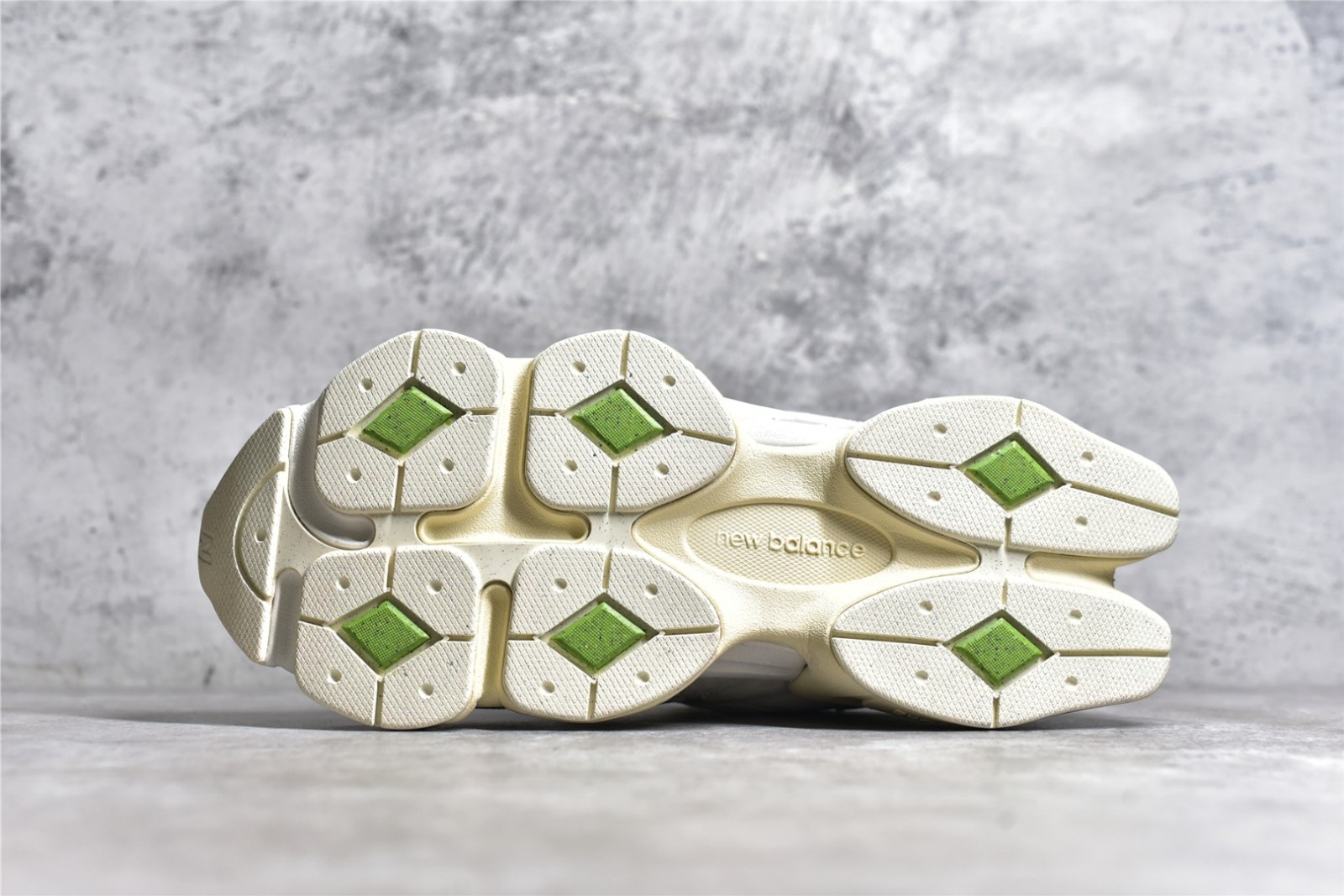 016 24123090 size 36-45
