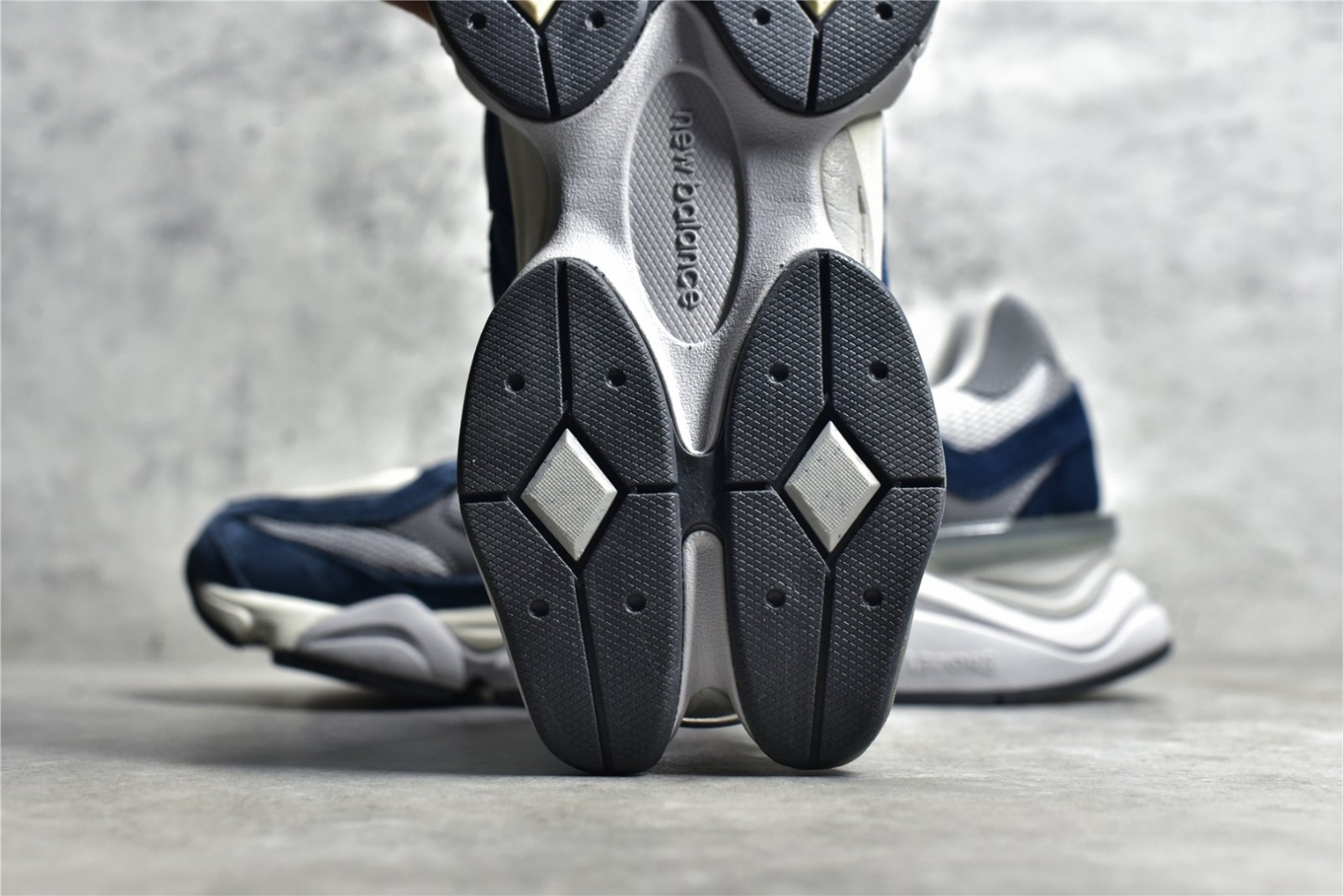 004 24123090 size 36-45