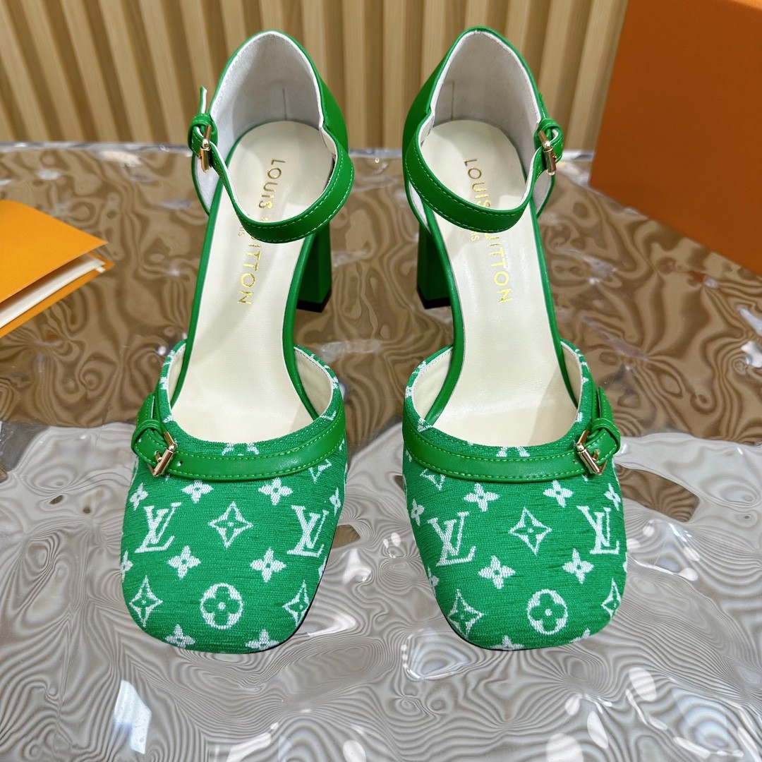 051 33123152 size 34-42