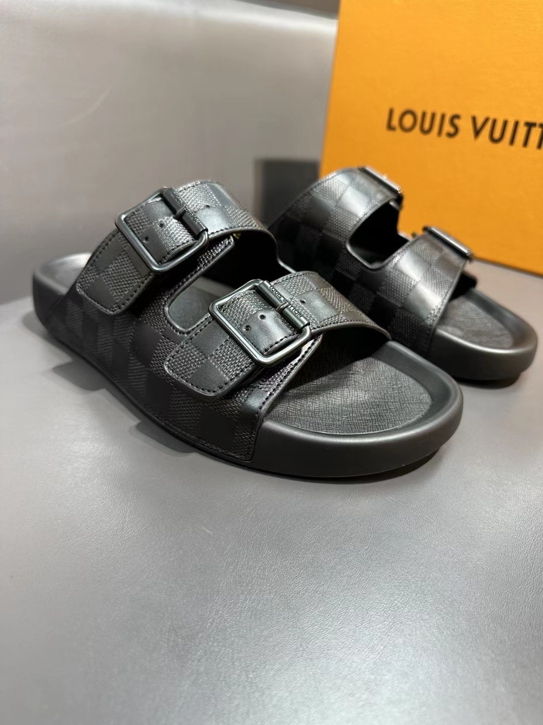043 22123122 size 38-45