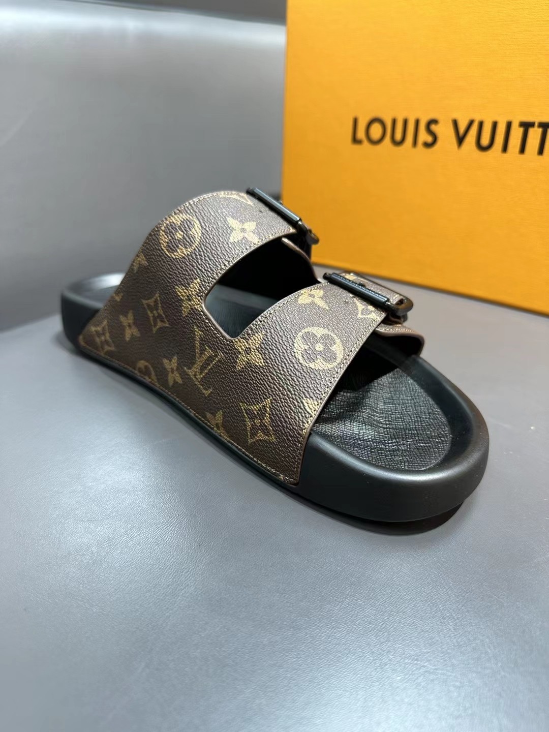 041 22123122 size 38-45