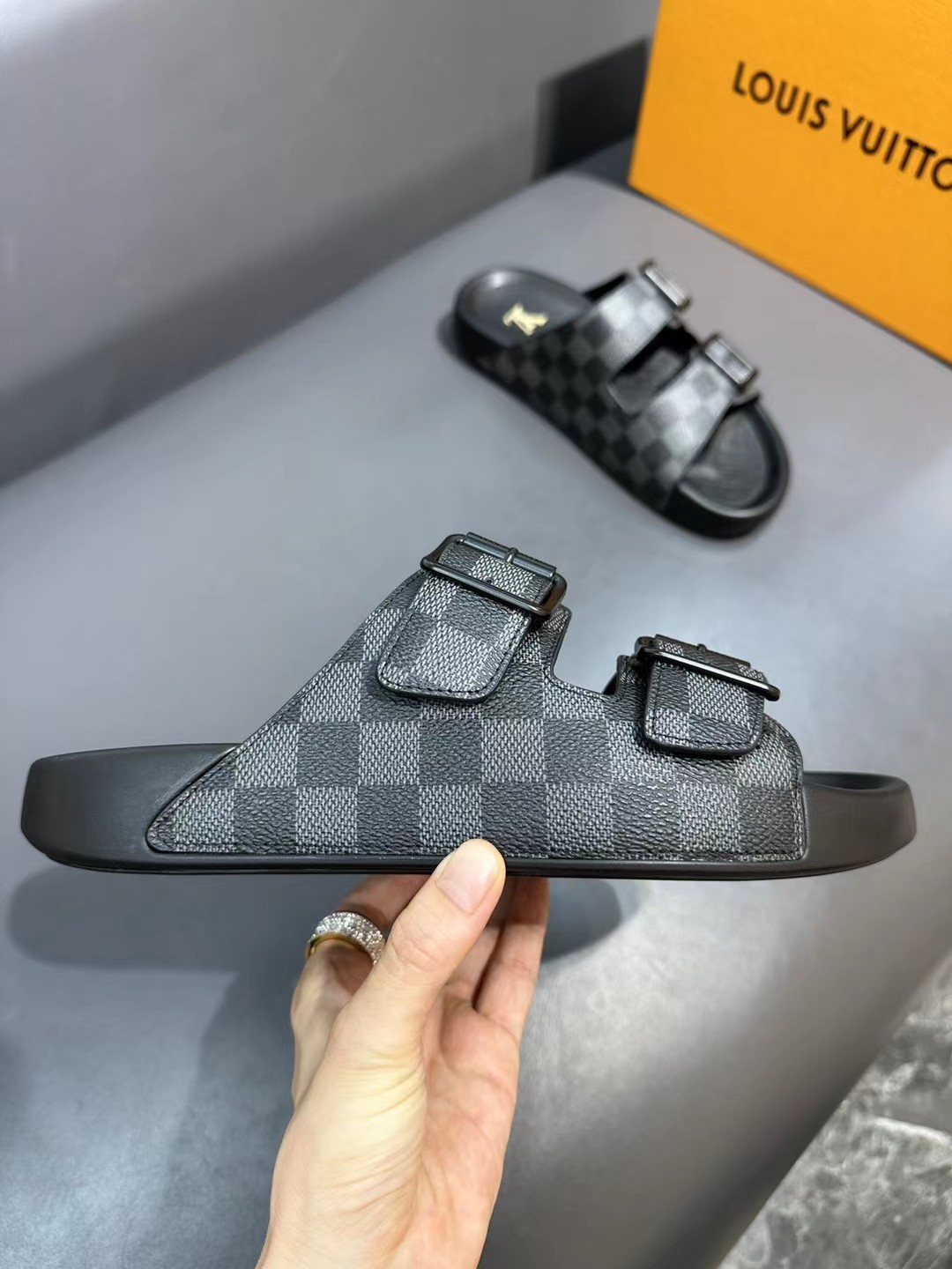 040 22123122 size 38-45