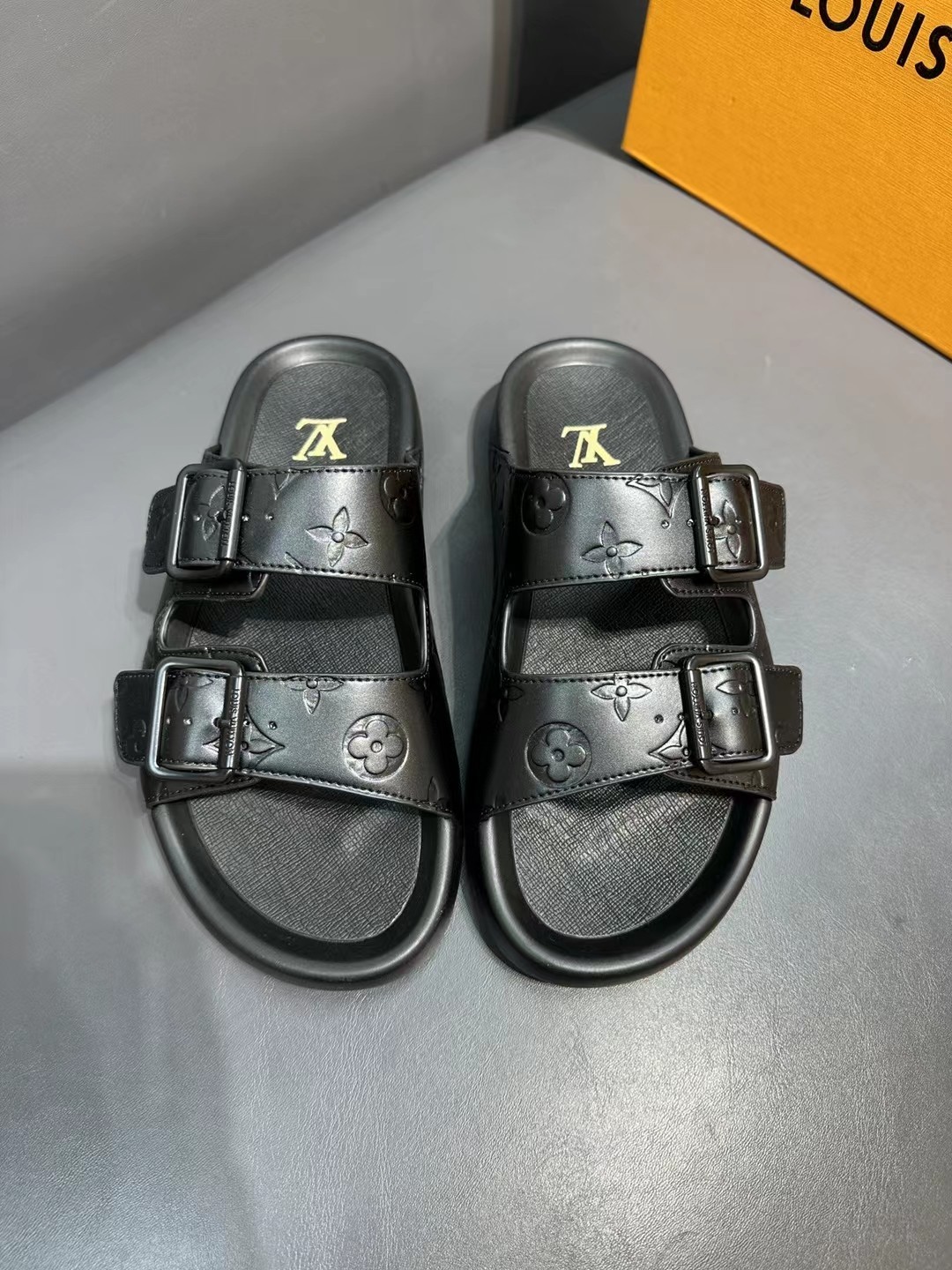 037 22123122 size 38-45