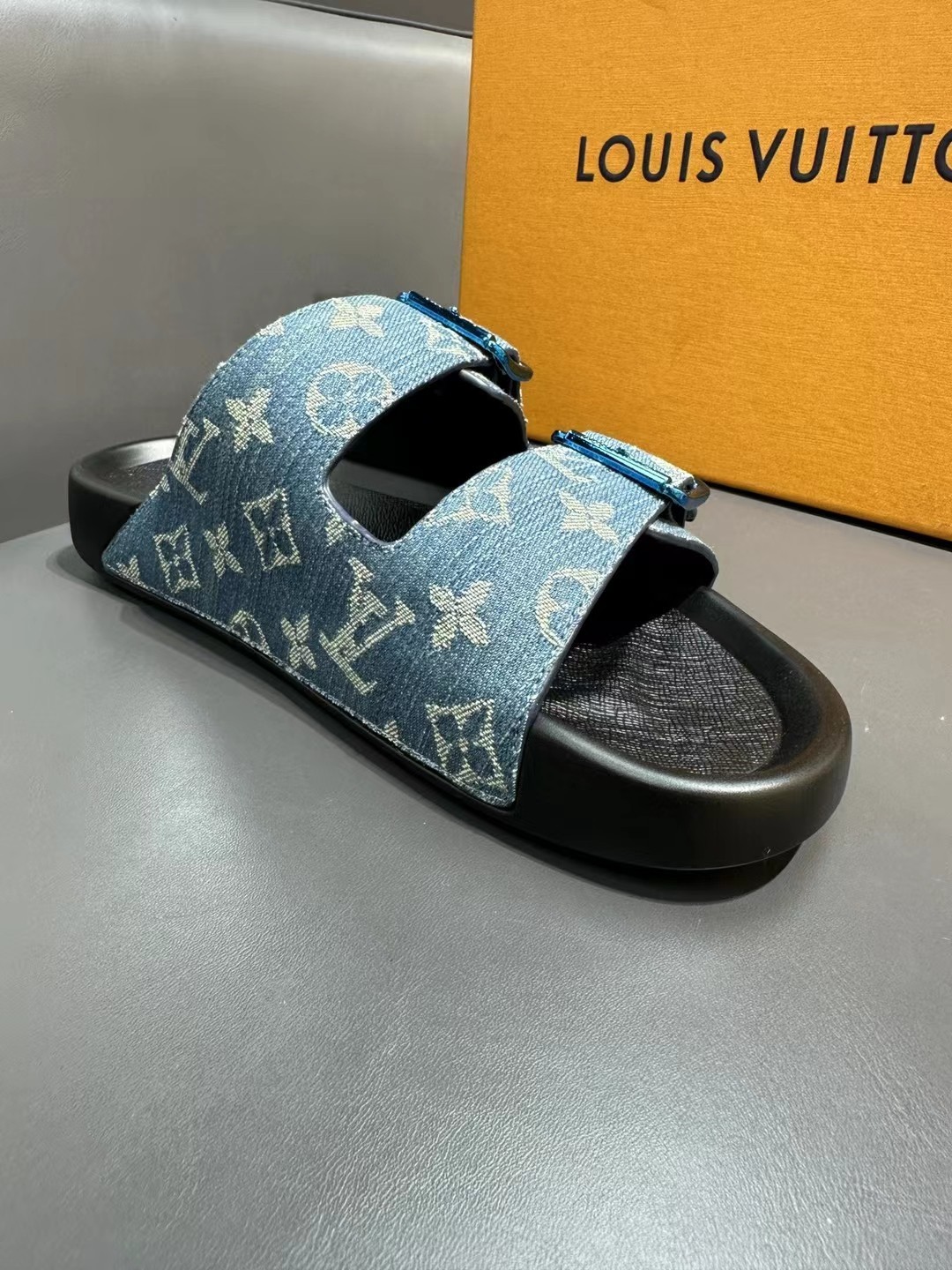 035 22123122 size 38-45
