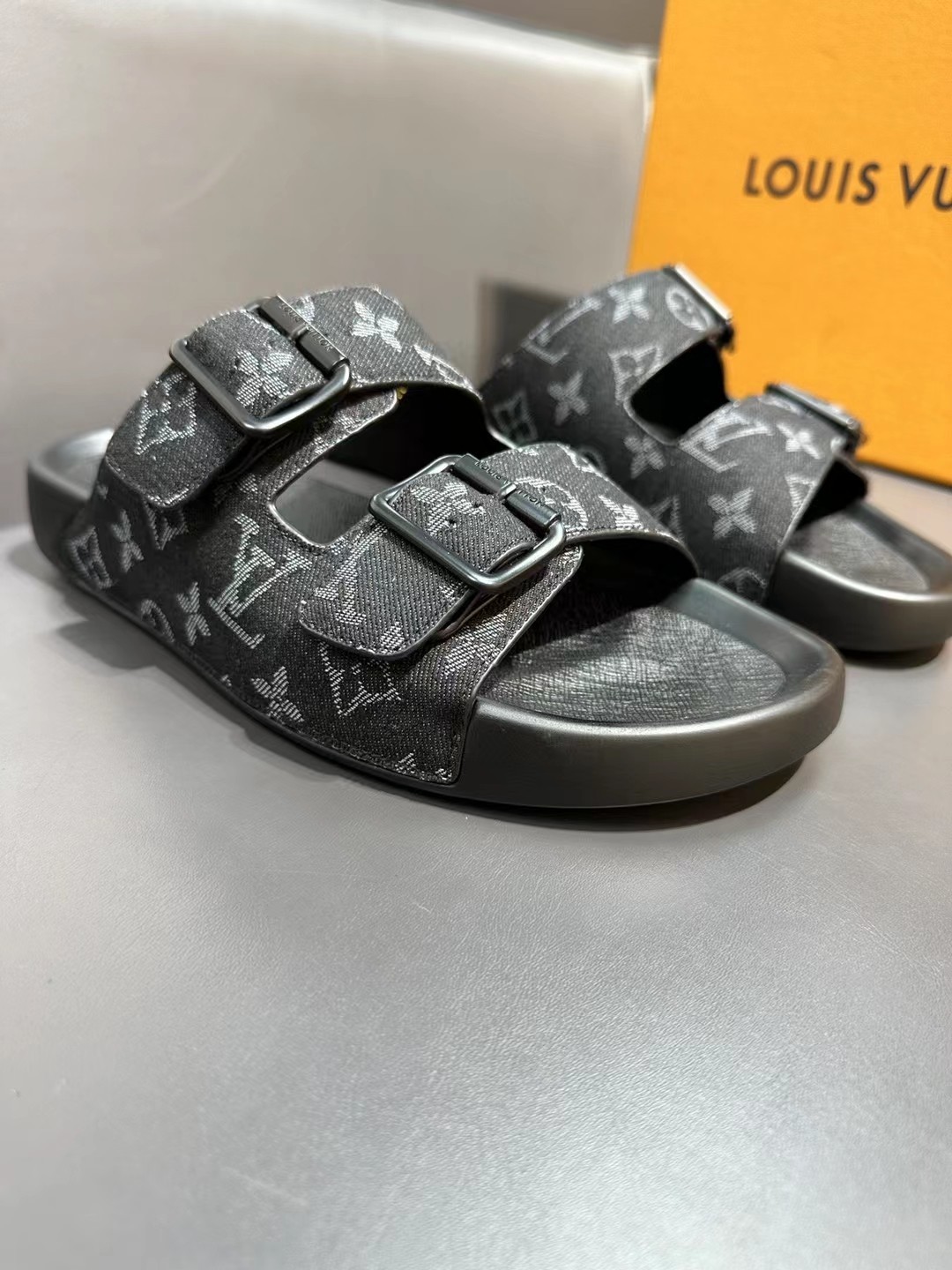 034 22123122 size 38-45