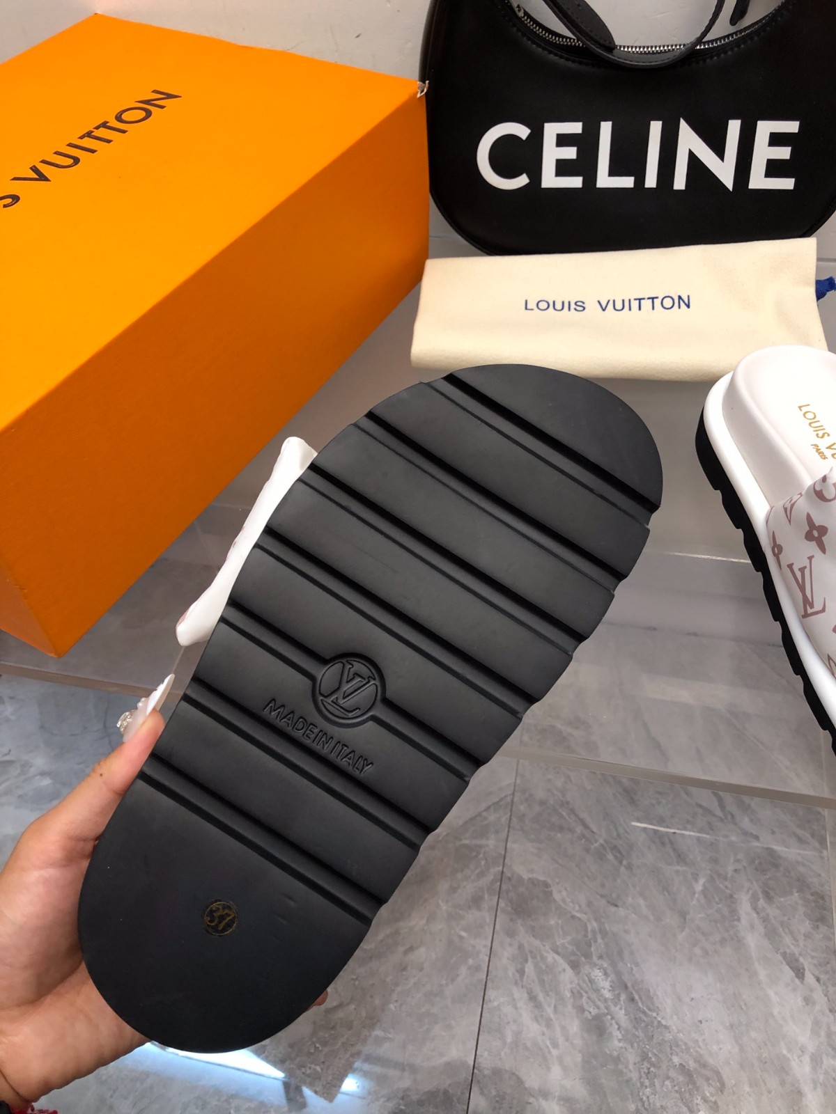 032 24123124 size35-46