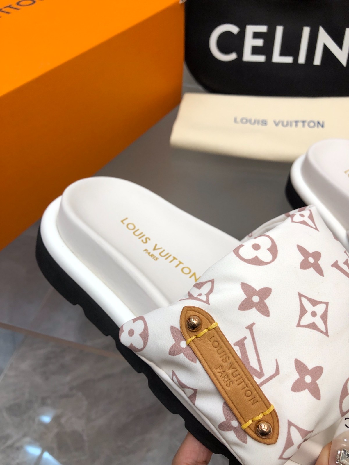 032 24123124 size35-46