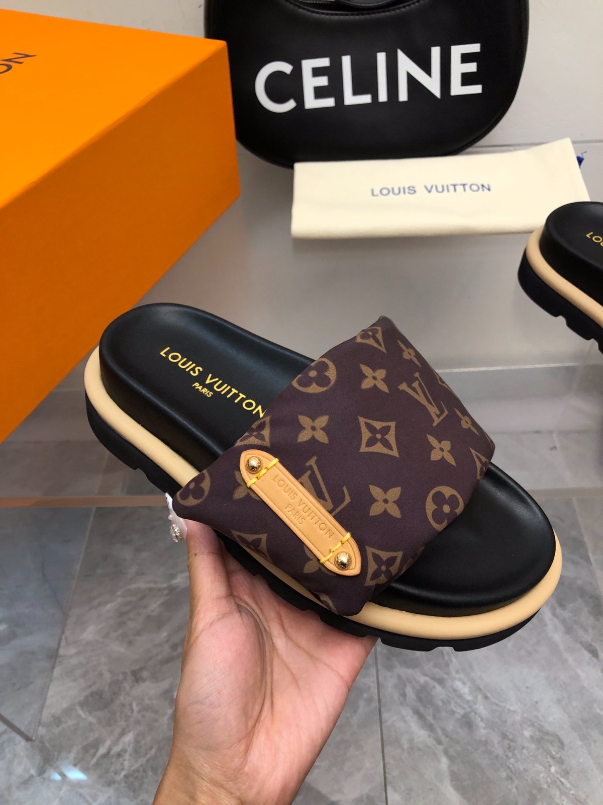 031 24123124 size35-46