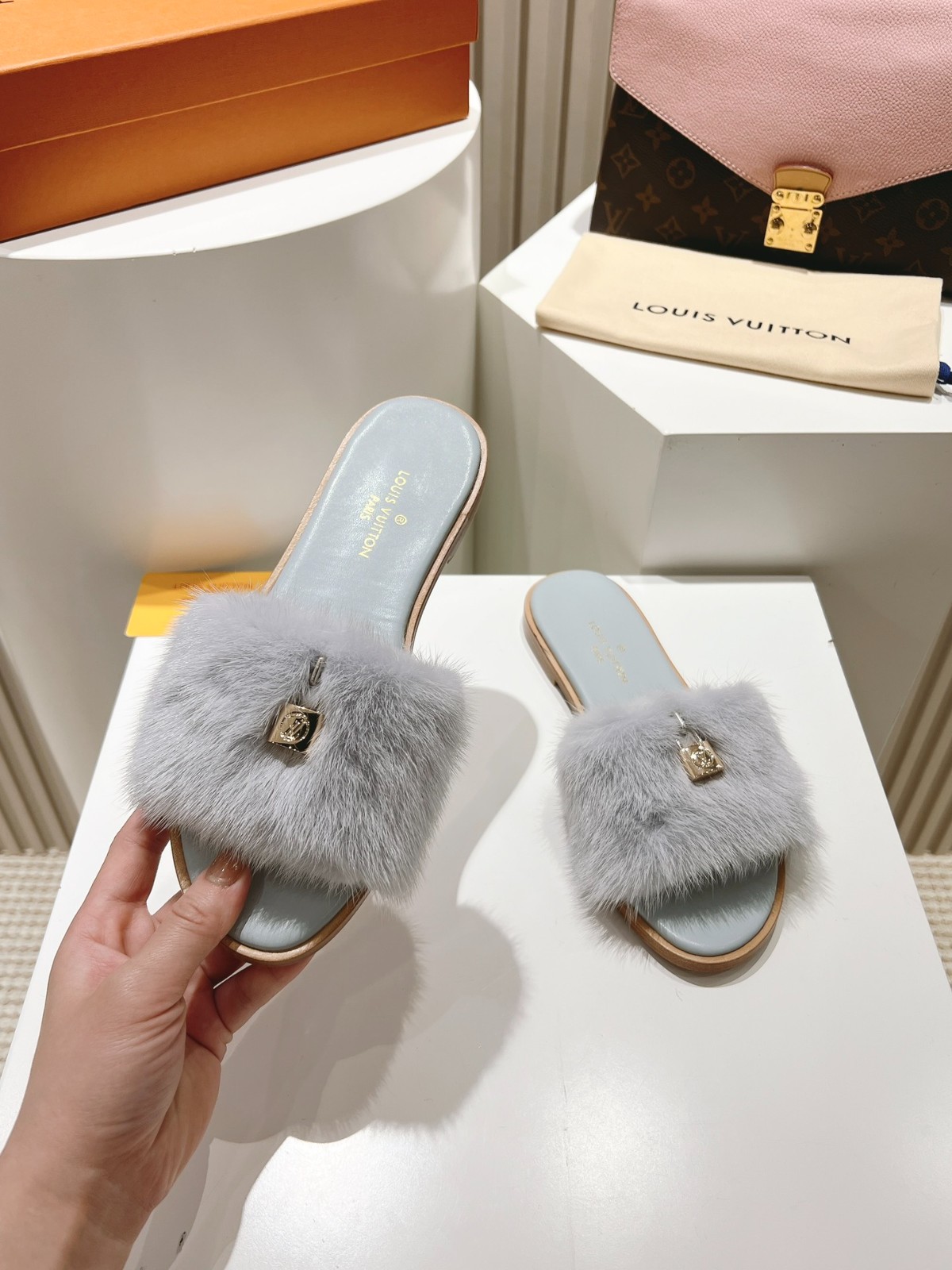 016 30123123 size 35-43