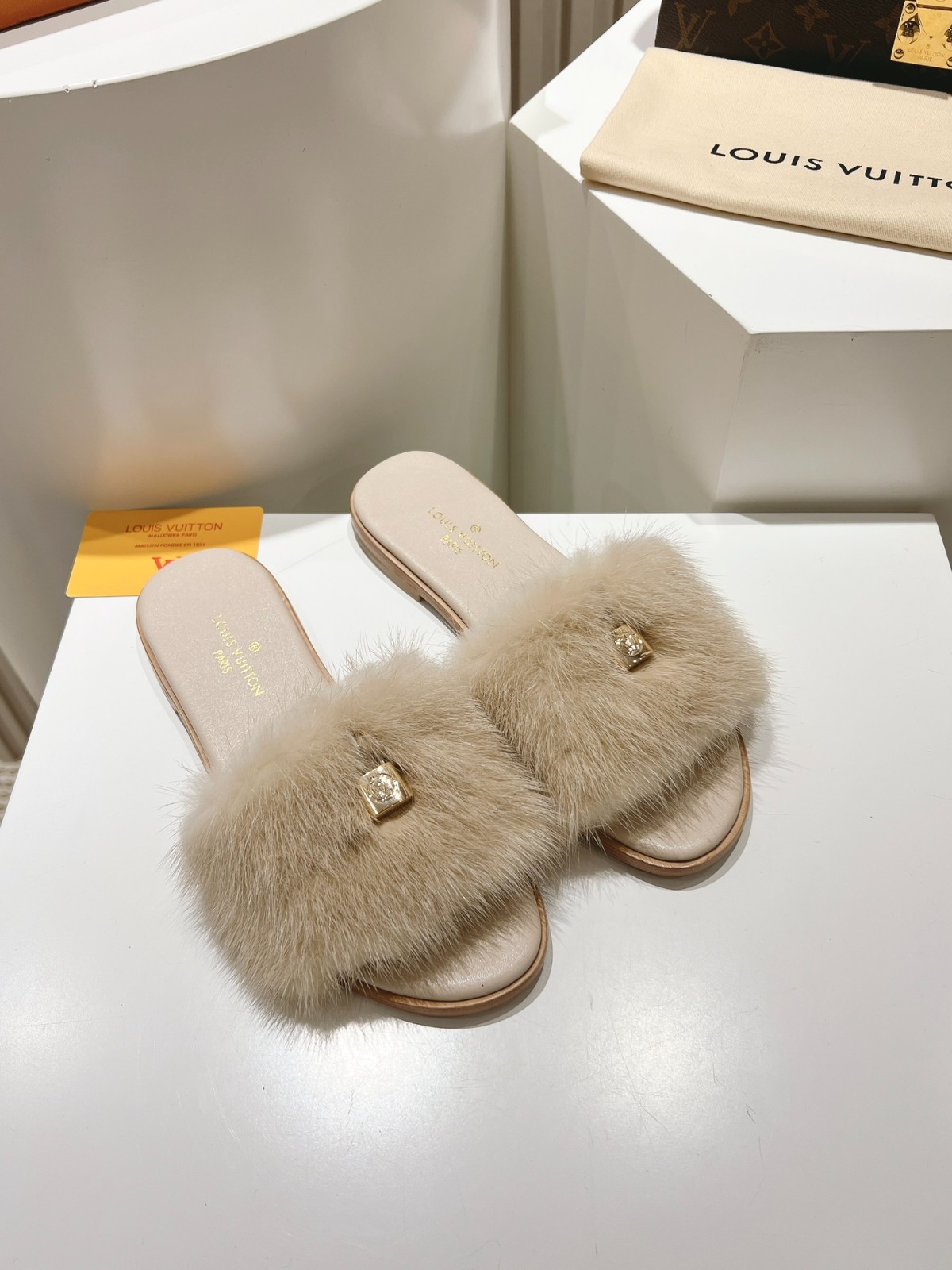 015 30123123 size 35-43