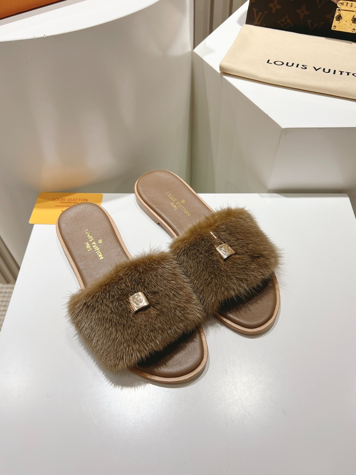 014 30123123 size 35-43