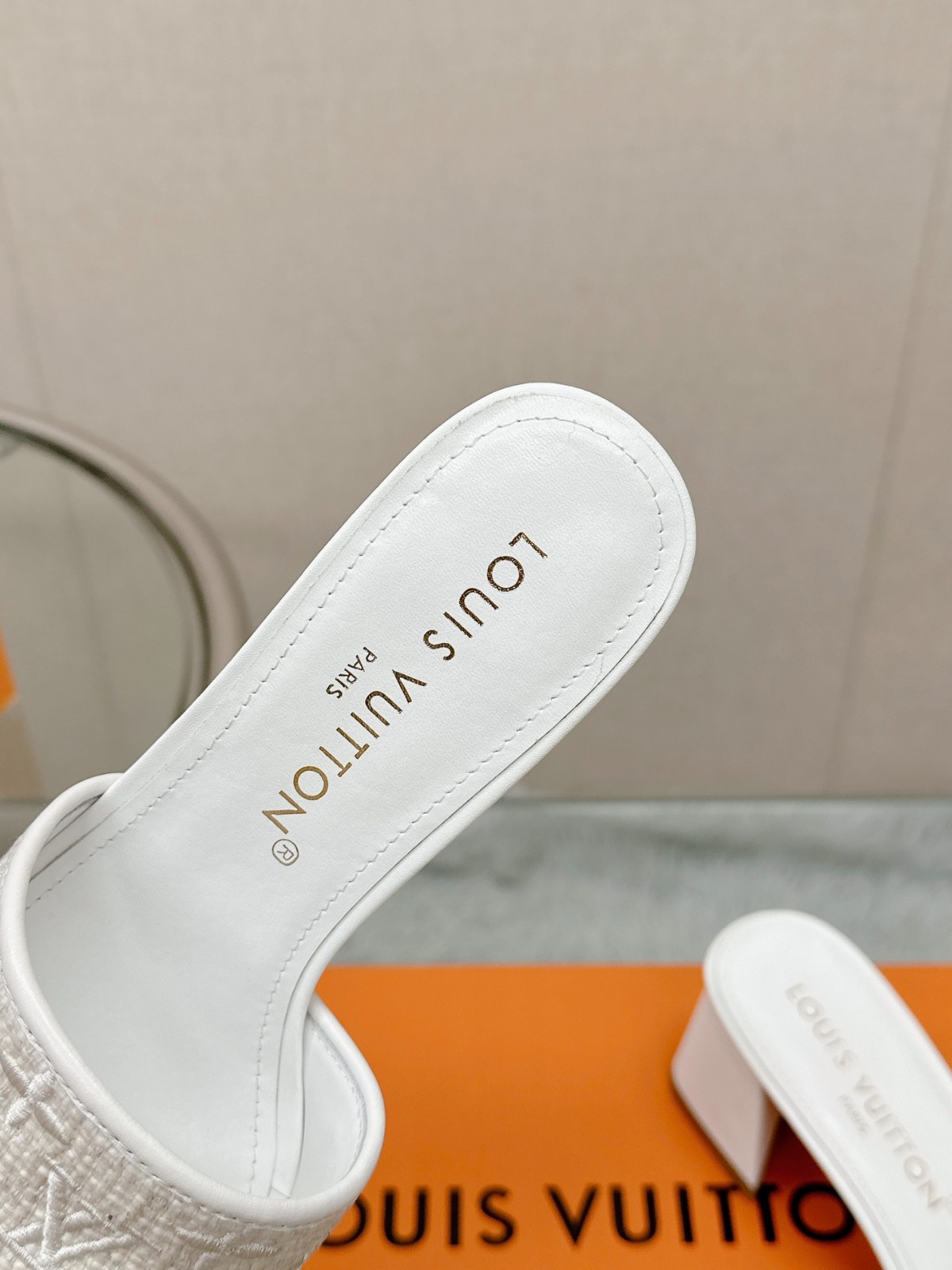 007 29123108 size 35-42