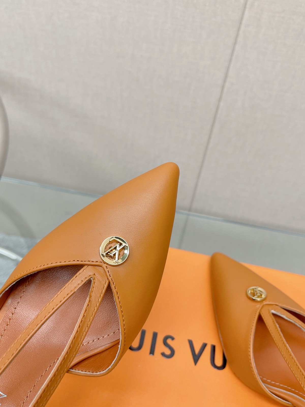 004 33123145 size 35-42