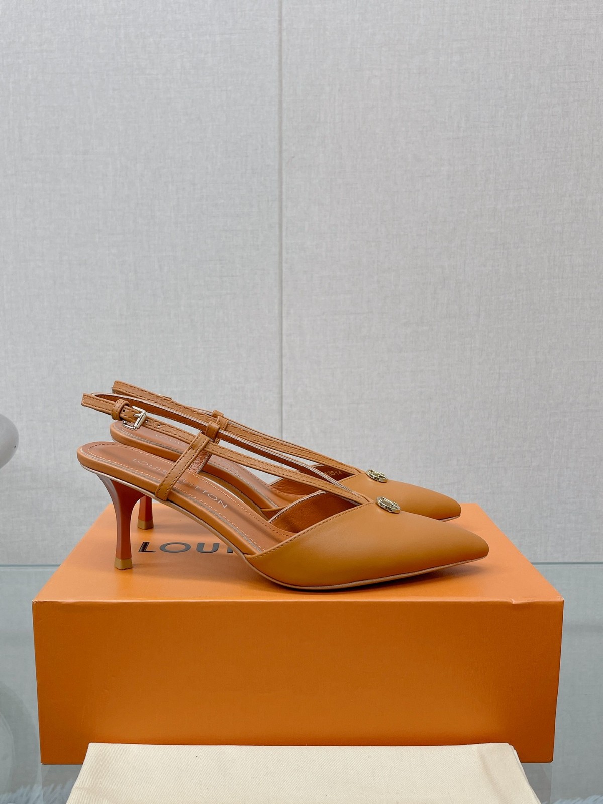 004 33123145 size 35-42