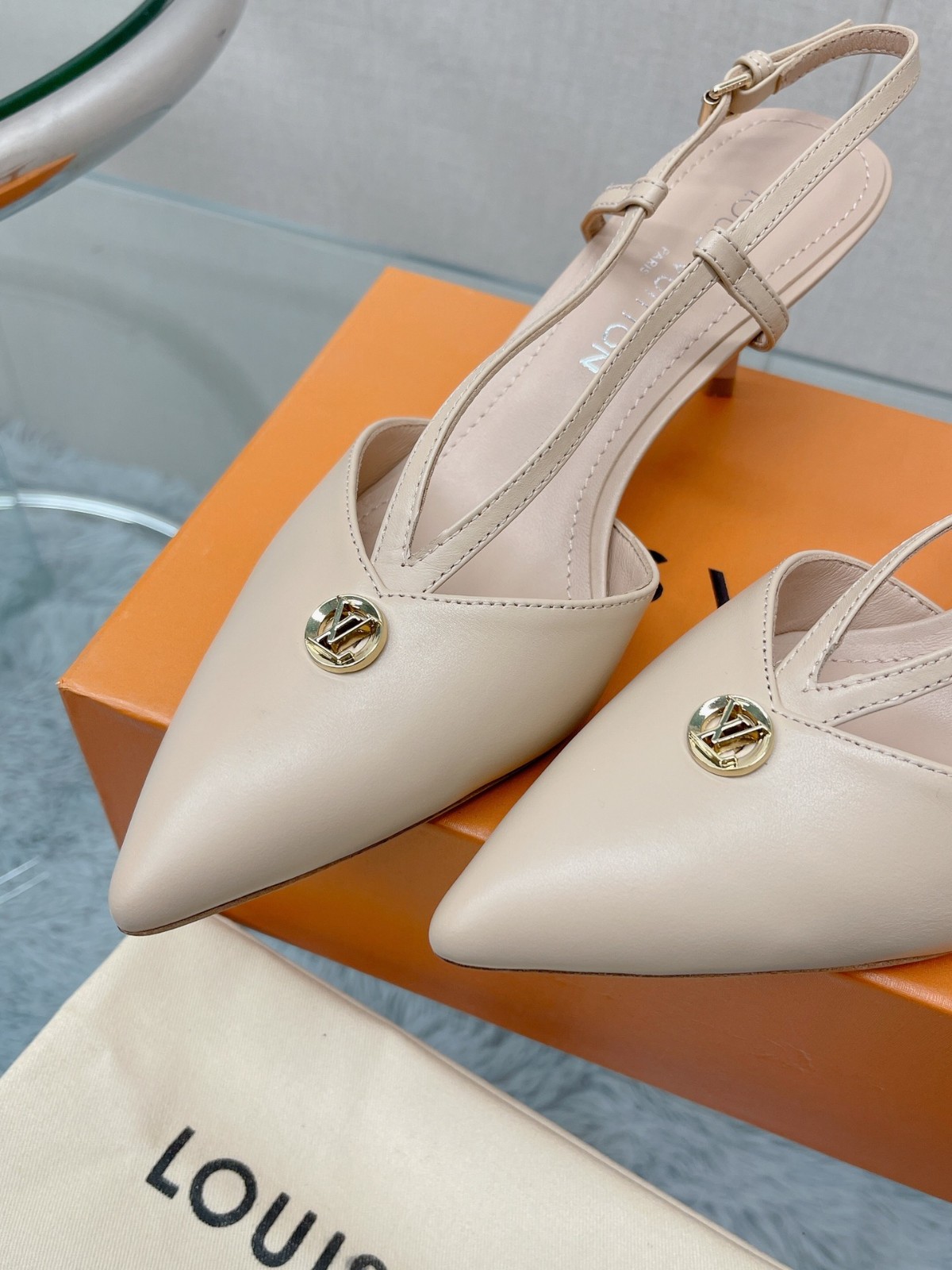 003 33123145 size 35-42