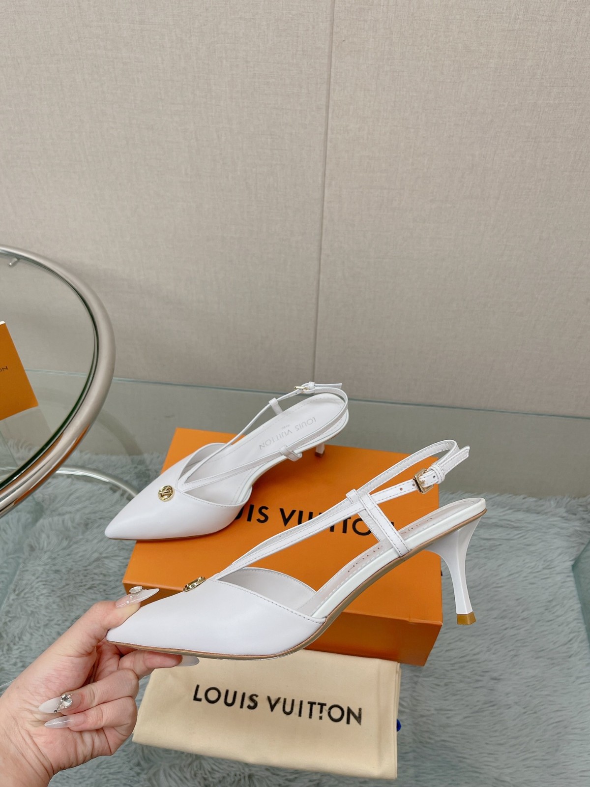 002 33123145 size 35-42