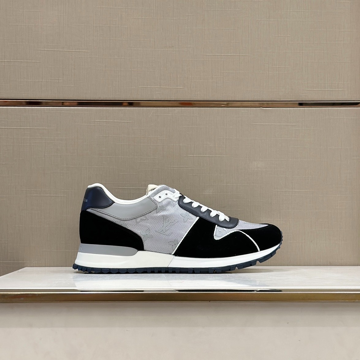 076 38123166 size 38-45