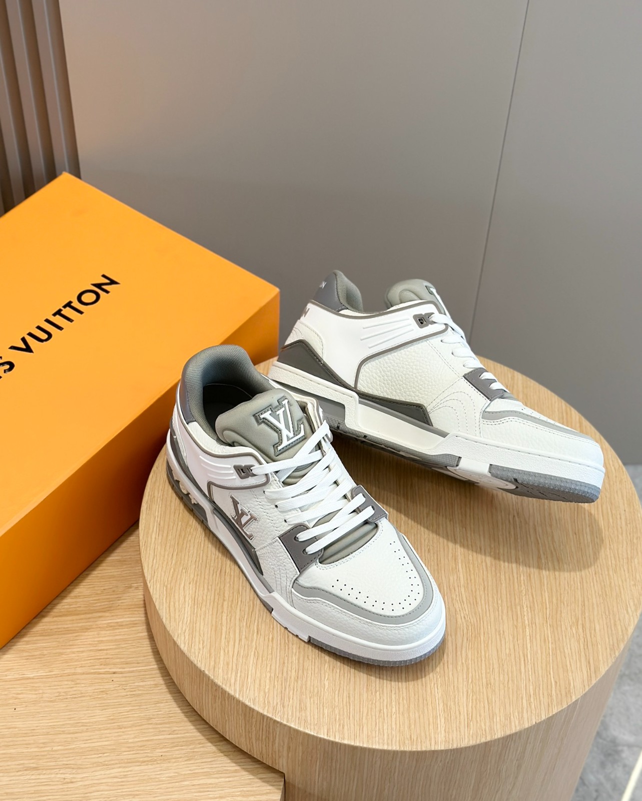 056 46123178 size 38-45