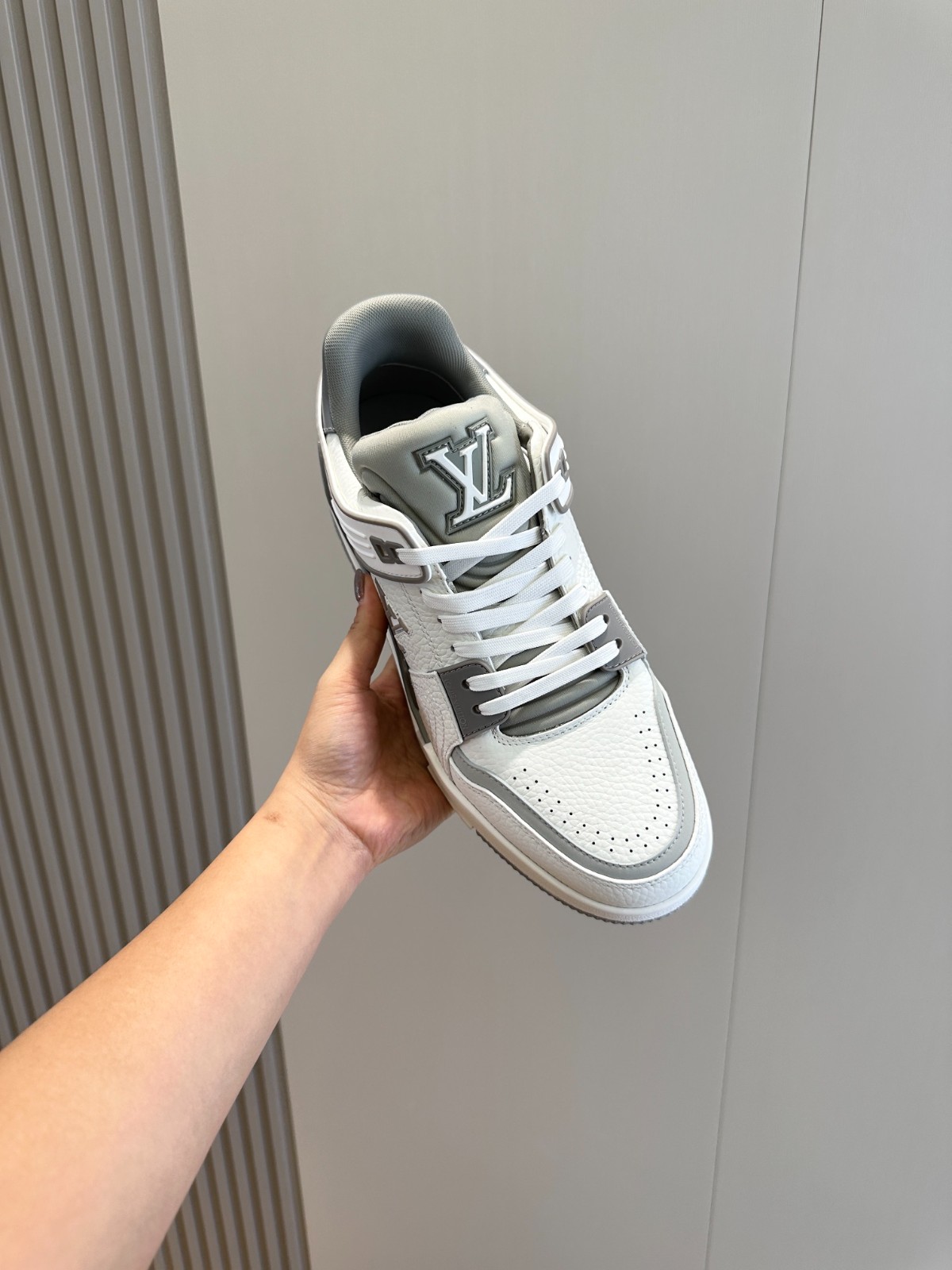 056 46123178 size 38-45