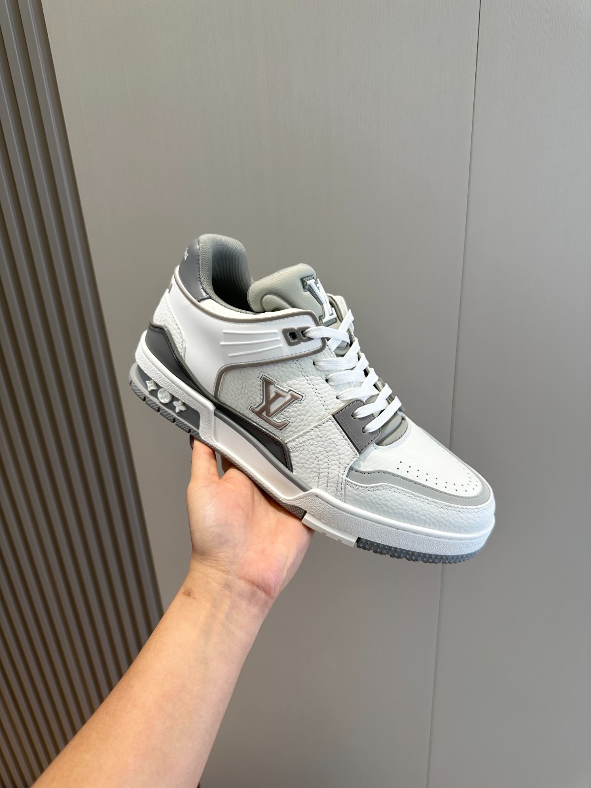 056 46123178 size 38-45