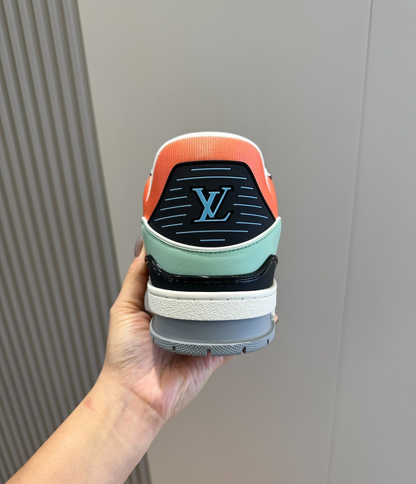 055 44123176 size 38-45