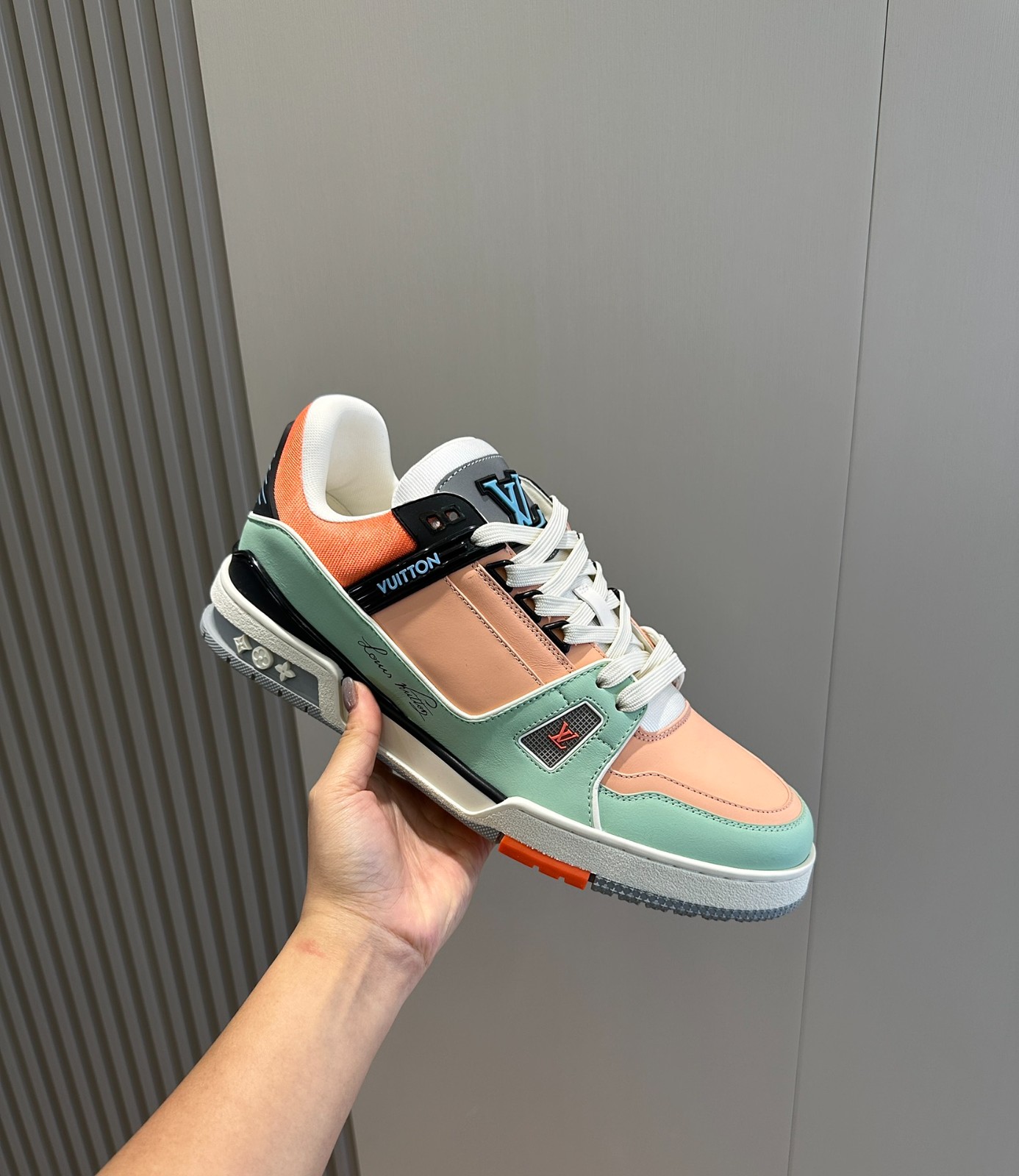 055 44123176 size 38-45