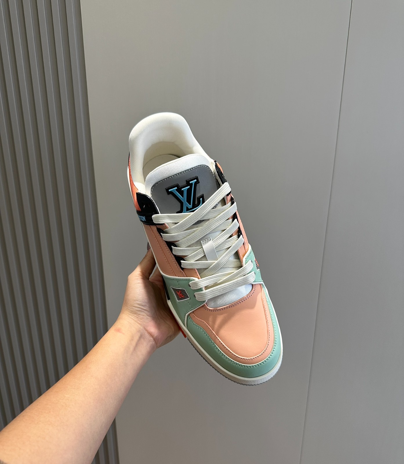 055 44123176 size 38-45