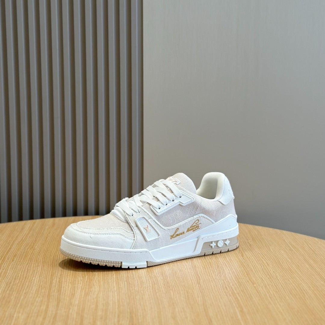 051 44123176 size 38-45