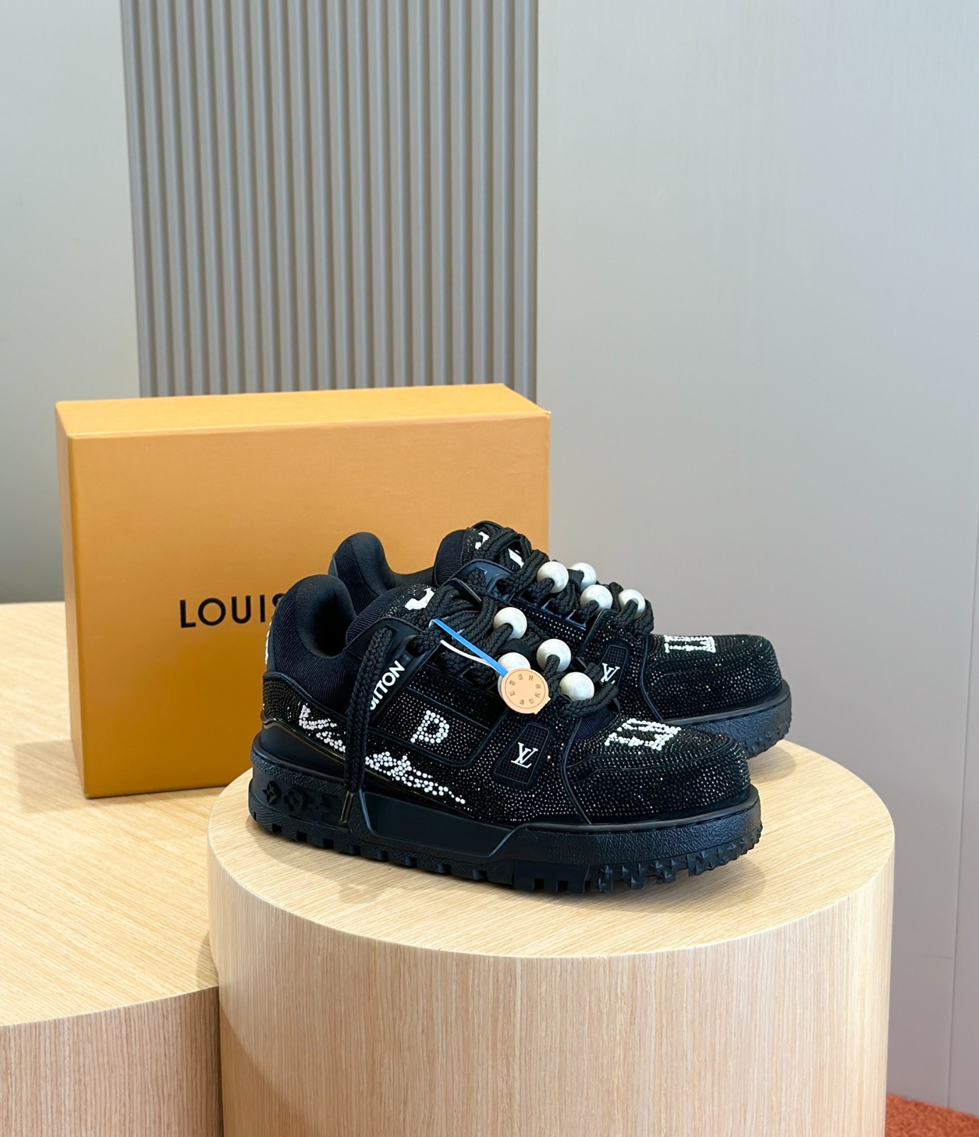 050 46123211 size 38-45