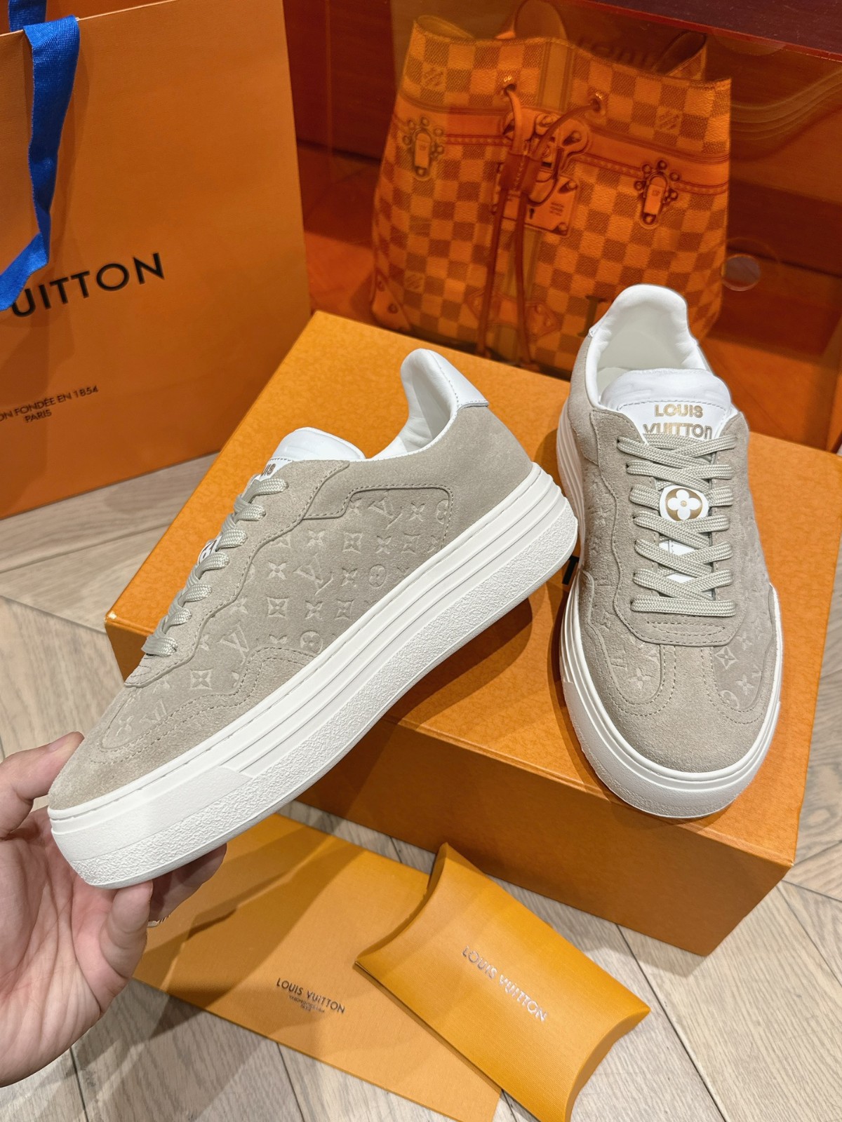 043 38123168 size 35-41