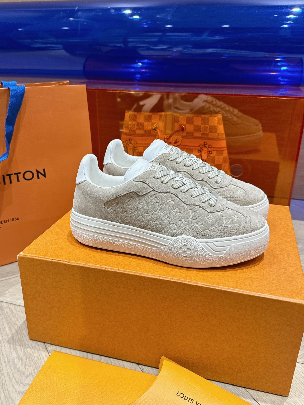 043 38123168 size 35-41