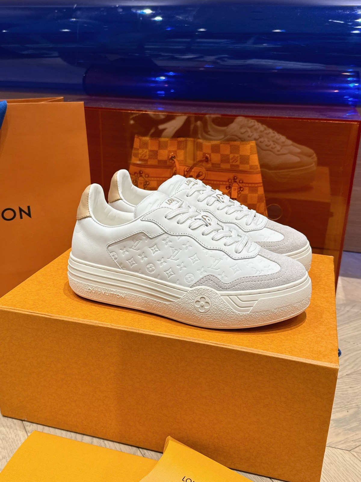 042 38123168 size 35-41