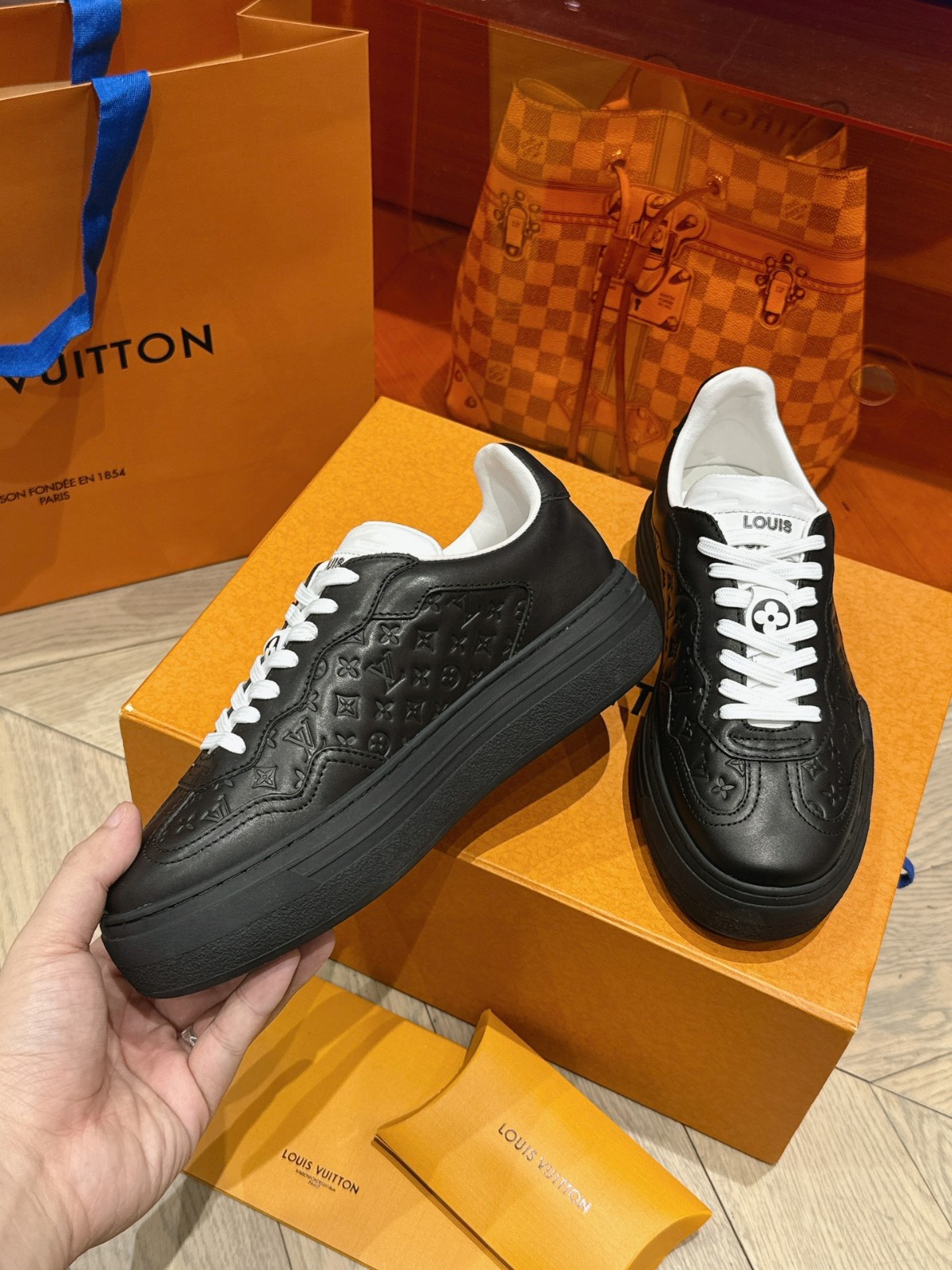 041 38123168 size 35-41